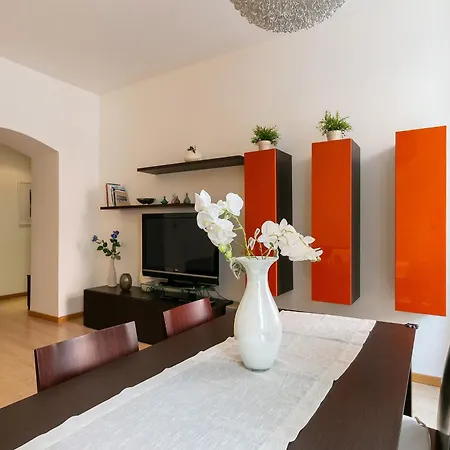 Family - Center Διαμέρισμα *