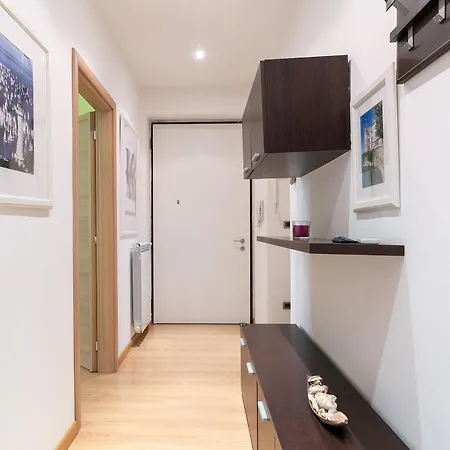 Apartment Family - Center *